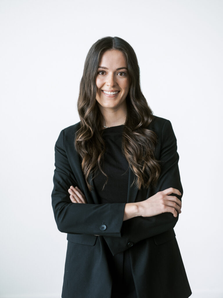 Elli Anderson advanced nurse injector at the symm label in Calgary